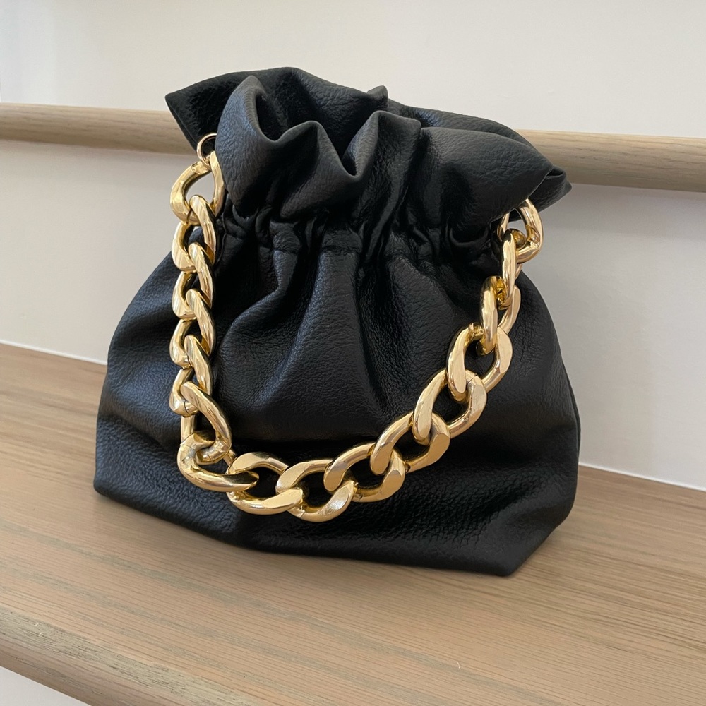 Black gold chain small bag